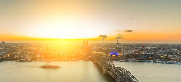Sunset skyline in cologne — Stock Photo, Image