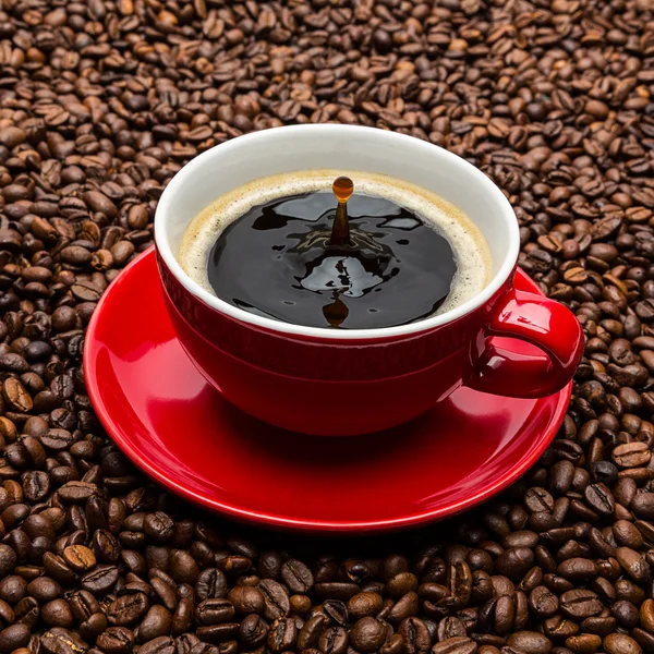 Taza de café con gota — Foto de Stock