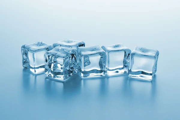 Clear ice cubes — Stock Photo, Image