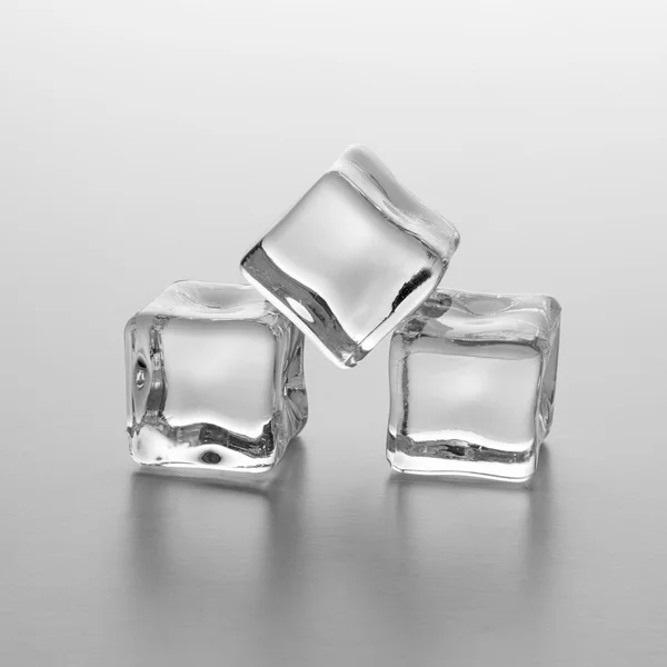 Montón de cubos de hielo claro — Foto de Stock