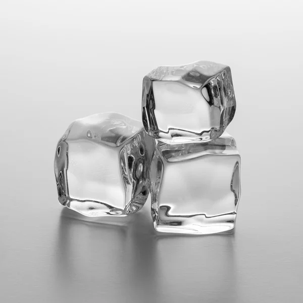 Cubos de hielo claro — Foto de Stock