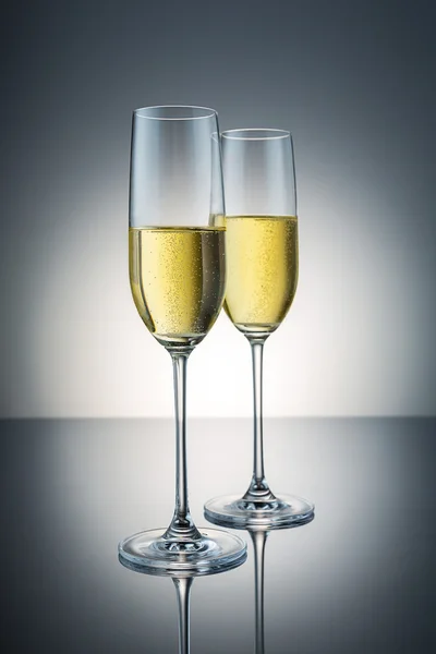 Sparkling champagne glasses — Stock Photo, Image