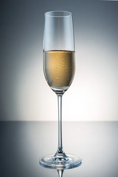 Cold glass of champagne — Stock Photo, Image