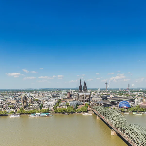 Ville de Cologne au printemps — Photo