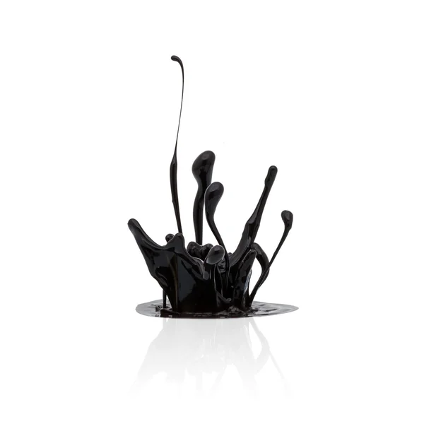 검은 기름 튀는에 고립 된 화이트 — 스톡 사진