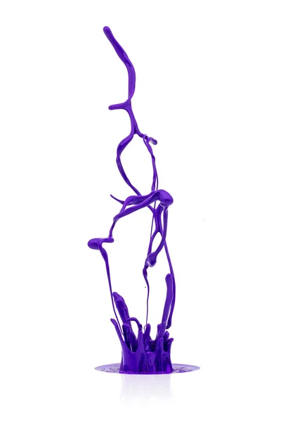 Абстрактный фиолетовый брызг краски изолированы на белом — стоковое фото