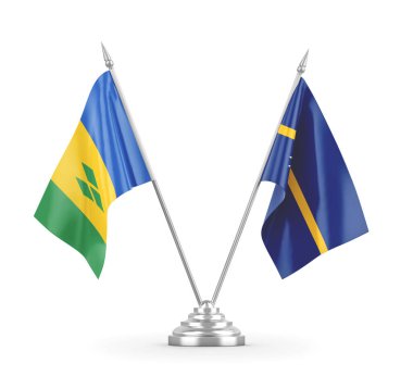 Nauru ve Saint Vincent ve Grenadine masa bayrakları beyaz üzerine izole edilmiş.