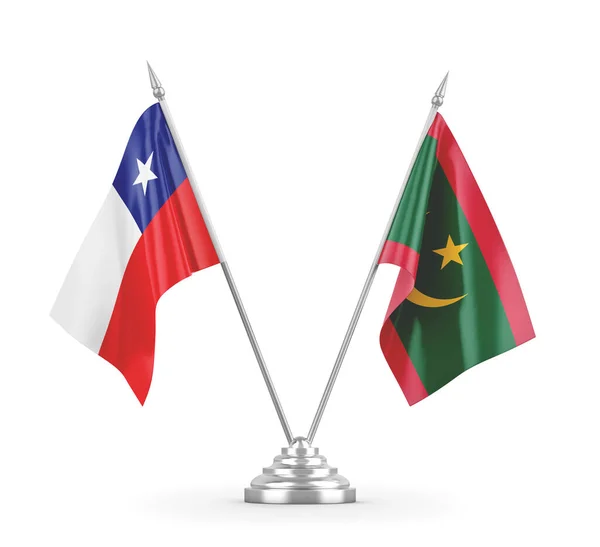 Mauritanië en Chili tafelvlaggen geïsoleerd op witte 3D-weergave — Stockfoto