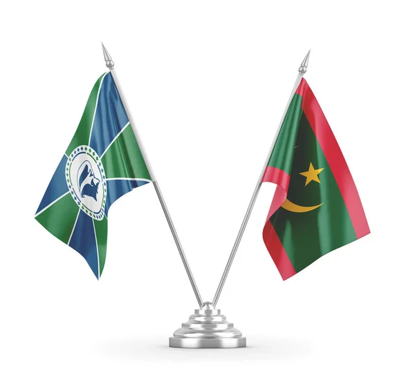 Banderas de mesa Mauritania y Martinica aisladas en renderizado 3D blanco — Foto de Stock