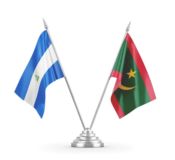 Banderas de mesa Mauritania y Nicaragua aisladas en renderizado 3D blanco — Foto de Stock