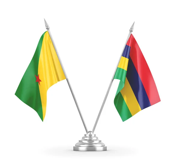 Mauritius en Frans-Guyana tafelvlaggen geïsoleerd op witte 3D-weergave — Stockfoto