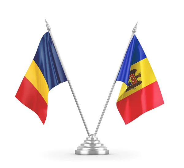 Bandeiras de mesa da Moldávia e Chade isoladas em renderização 3D branca — Fotografia de Stock