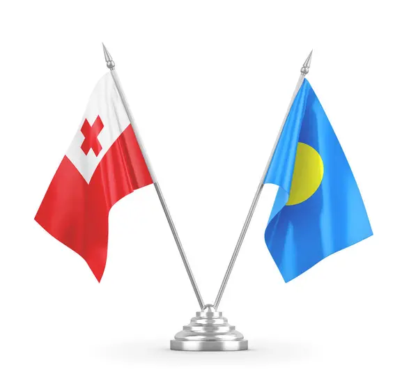 Flagi stołowe Palau i Tonga izolowane na białym renderingu 3D — Zdjęcie stockowe