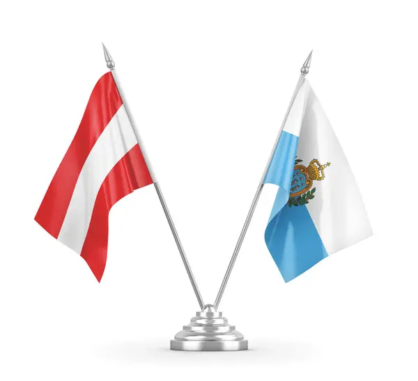 San Marino ve Avusturya masa bayrakları beyaz 3D görüntüleme üzerinde izole — Stok fotoğraf