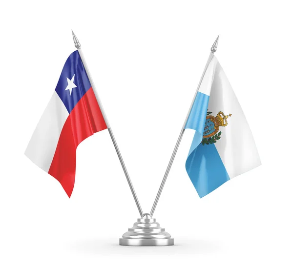 San Marino und Chile Tischfahnen isoliert auf weißem 3D-Rendering — Stockfoto
