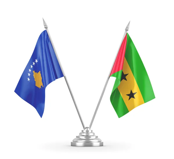 Banderas de mesa Santo Tomé y Príncipe y Kosovo — Foto de Stock