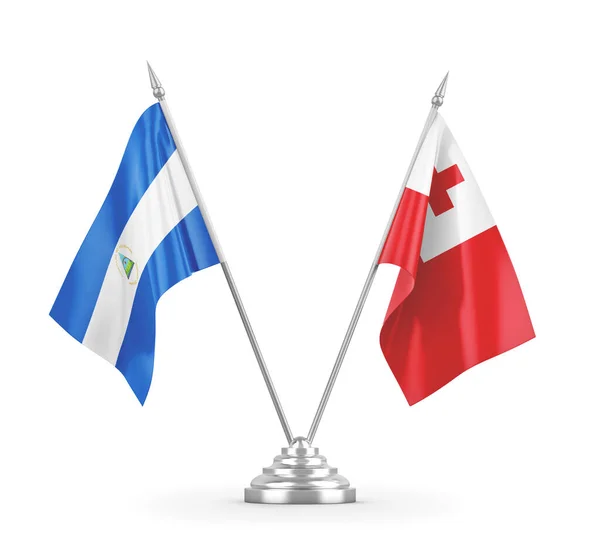 Tonga en Nicaragua tafelvlaggen geïsoleerd op witte 3D rendering — Stockfoto