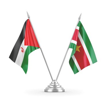 Surinam ve Batı Sahra masa bayrakları beyaz 3D görüntüleme üzerinde izole