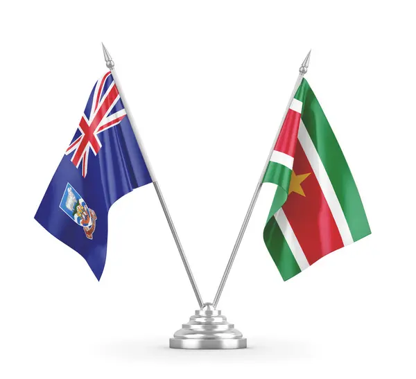 Banderas de mesa Surinam e Islas Malvinas aisladas en renderizado 3D blanco — Foto de Stock
