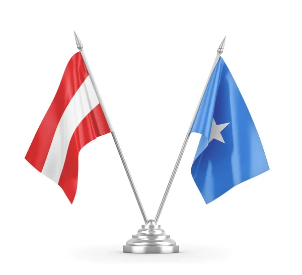 Bandeiras de mesa da Somália e Áustria isoladas em renderização 3D branca — Fotografia de Stock