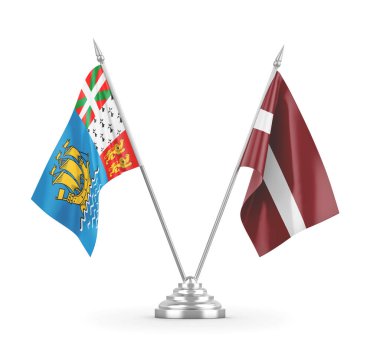 Letonya, Saint Pierre ve Miquelon masa bayrakları beyaz 3D görüntüleme