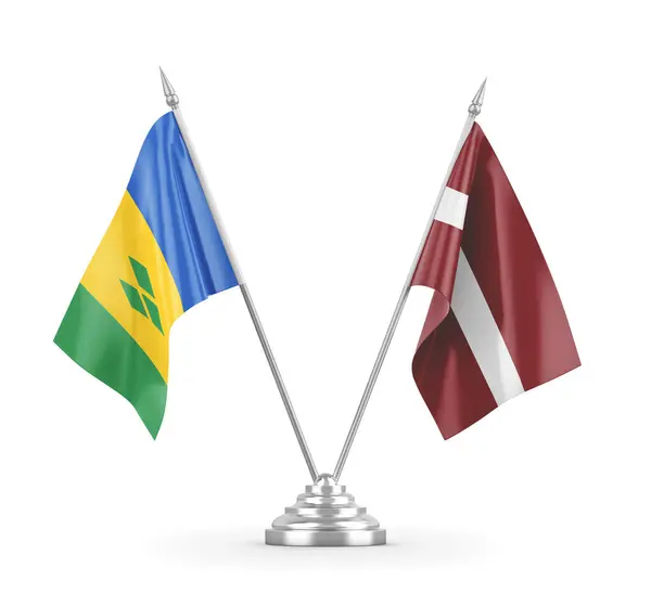 ラトビアとセントビンセント・グレナディーンの表旗は白で隔離されている。 — ストック写真