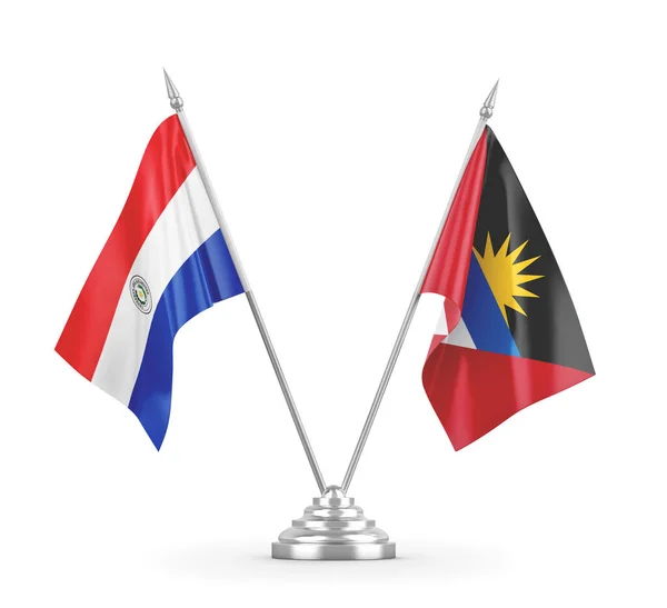 Bandiere da tavolo Antigua e Barbuda e Paraguay isolate su rendering 3D bianco — Foto Stock