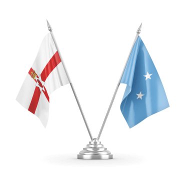 Mikronezya ve Kuzey İrlanda masa bayrakları beyaz 3D görüntüleme üzerinde izole