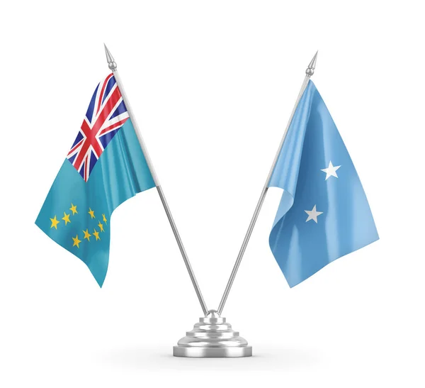 Mikronézia és Tuvalu tábla zászlók elszigetelt fehér 3D renderelés — Stock Fotó