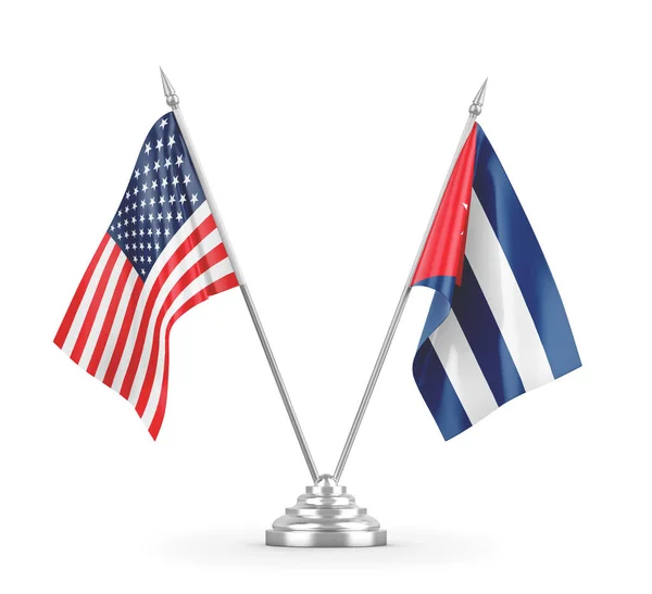 Bandeiras de tabela Cuba e Estados Unidos isoladas em renderização 3D branca — Fotografia de Stock