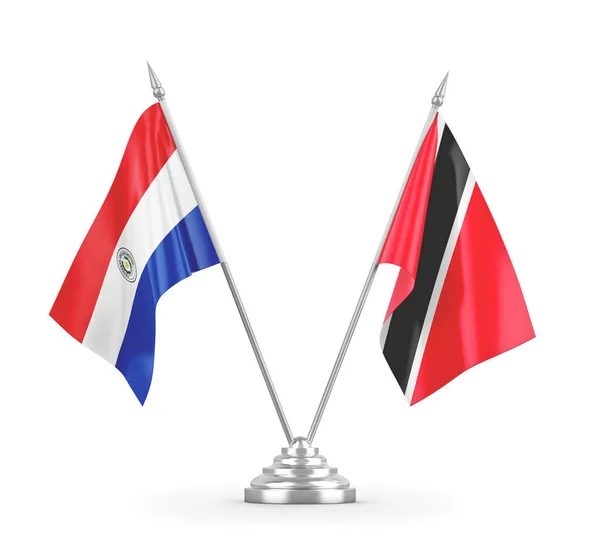 Banderas de mesa Trinidad y Tobago y Paraguay aisladas en renderizado 3D blanco — Foto de Stock