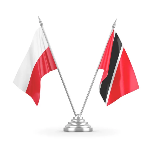 Banderas de mesa Trinidad y Tobago y Polonia aisladas en renderizado 3D blanco — Foto de Stock