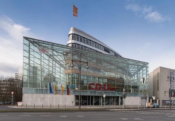 "Konrad Adenauer-Haus ", the headquarters of the German conservative party" CDU "(Christian Democratic Party), Berlin-Tiergarten Стоковое Изображение