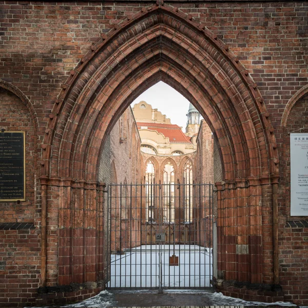 Ruinas de la catedral Franziskaner Klosterkirche, Berlín — Foto de Stock