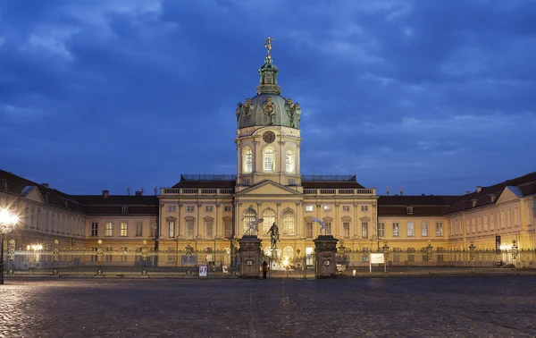 Schloss charlottenburg bei Nacht, schloss charlottenburg — Stockfoto