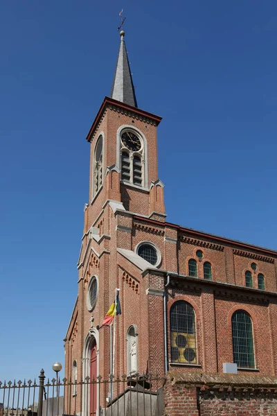 Gereja Negara Belgia Flanders Zonnegem Melawan Langit Biru — Stok Foto