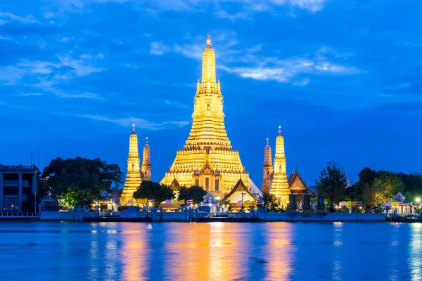 Wat Arun Świątynia Świtu Rzeka Chao Phraya Bangkok Tajlandia — Zdjęcie stockowe