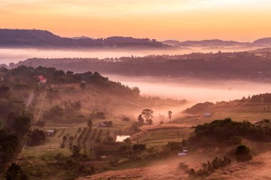 Manzara, Khao Ta Kean Ngo, Khao Kho Bölgesi, Phetchabun, Tayland 'daki sisli.