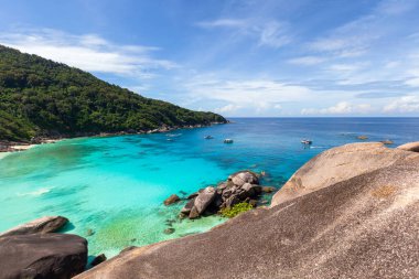 Similan Adaları, Mu Ko Similan Ulusal Parkı, Phang-nga, Tayland 'daki Andaman Denizi' nin güzel doğası.