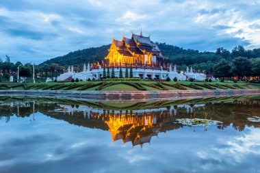 Flora ratchaphruek parkındaki Royal Pavyonu, Chiang Mai, Tayland
