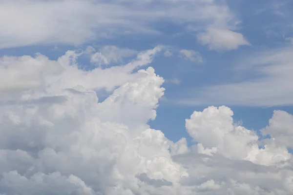 Ciel Bleu Avec Fond Nuageux — Photo