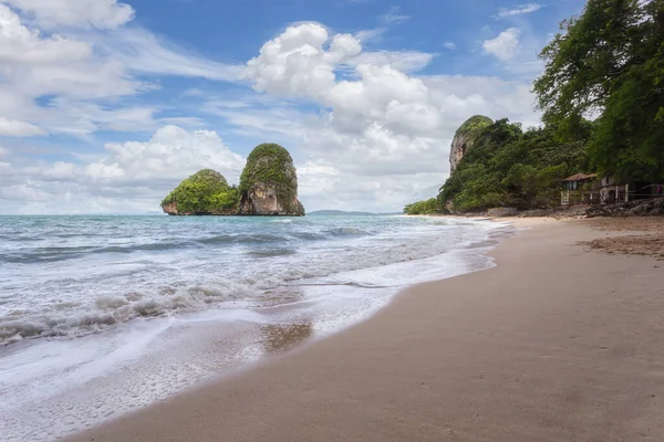 Clear Water Blue Sky Railay Beach Krabi Province Thailand — Stock Photo, Image