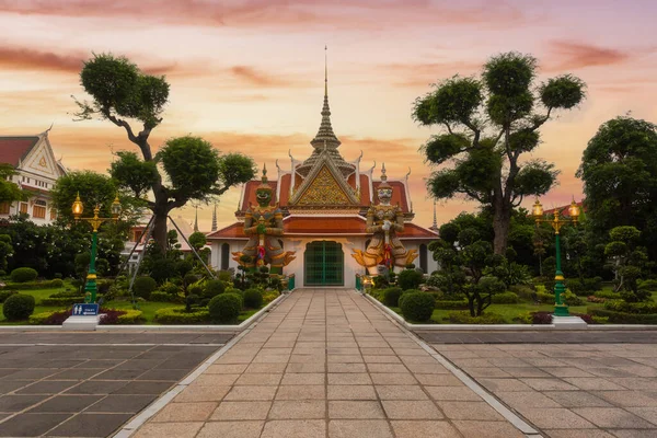 Gigante Frente Templo Buddha Wat Arun Distrito Bangkok Yai Bangkok — Fotografia de Stock