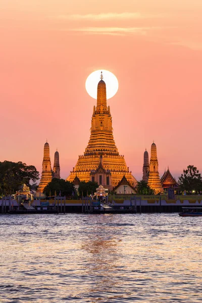Wat Arun Temple Dawn Chao Phraya Folyó Bangkok Thaiföld — Stock Fotó