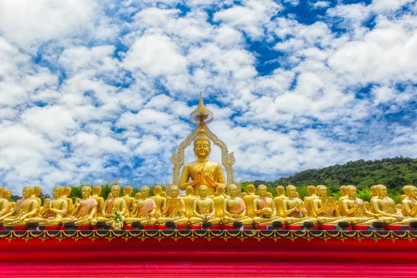 Buddha Oro Con 1250 Discepoli Statua Parco Commemorativo Buddista Makha — Foto Stock