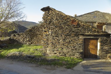 Campillo de Ranas tipik mimarisi