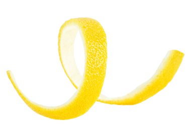 Kokteyl malzemesi olarak taze limon kabuğu. Resim beyaz arkaplanda izole edildi.