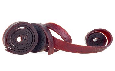 Vejetaryen yaşam tarzı. Beyaz bir arka planda elma ve frenk üzümü meyveli pasaport. Lezzetli meyveli lokum. Organik yiyecekler.