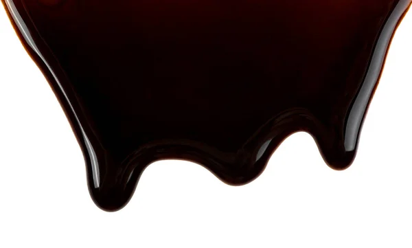 朱古力溪流在白色背景上隔离开来 朱古力糖浆 融化的巧克力滴 — 图库照片