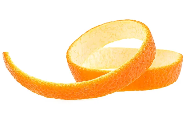 白い背景に孤立したジューシーなオレンジの皮の螺旋状 ビタミンC — ストック写真